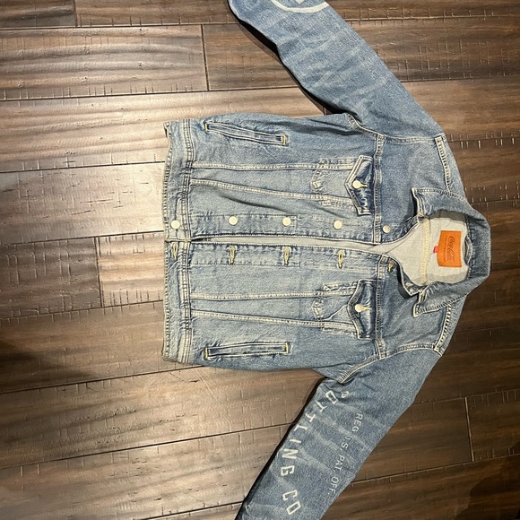 Lucky Brand Coca Cola Denim Trucker Jean Jacket Size Mens Small (U2) - Picture 3 of 9